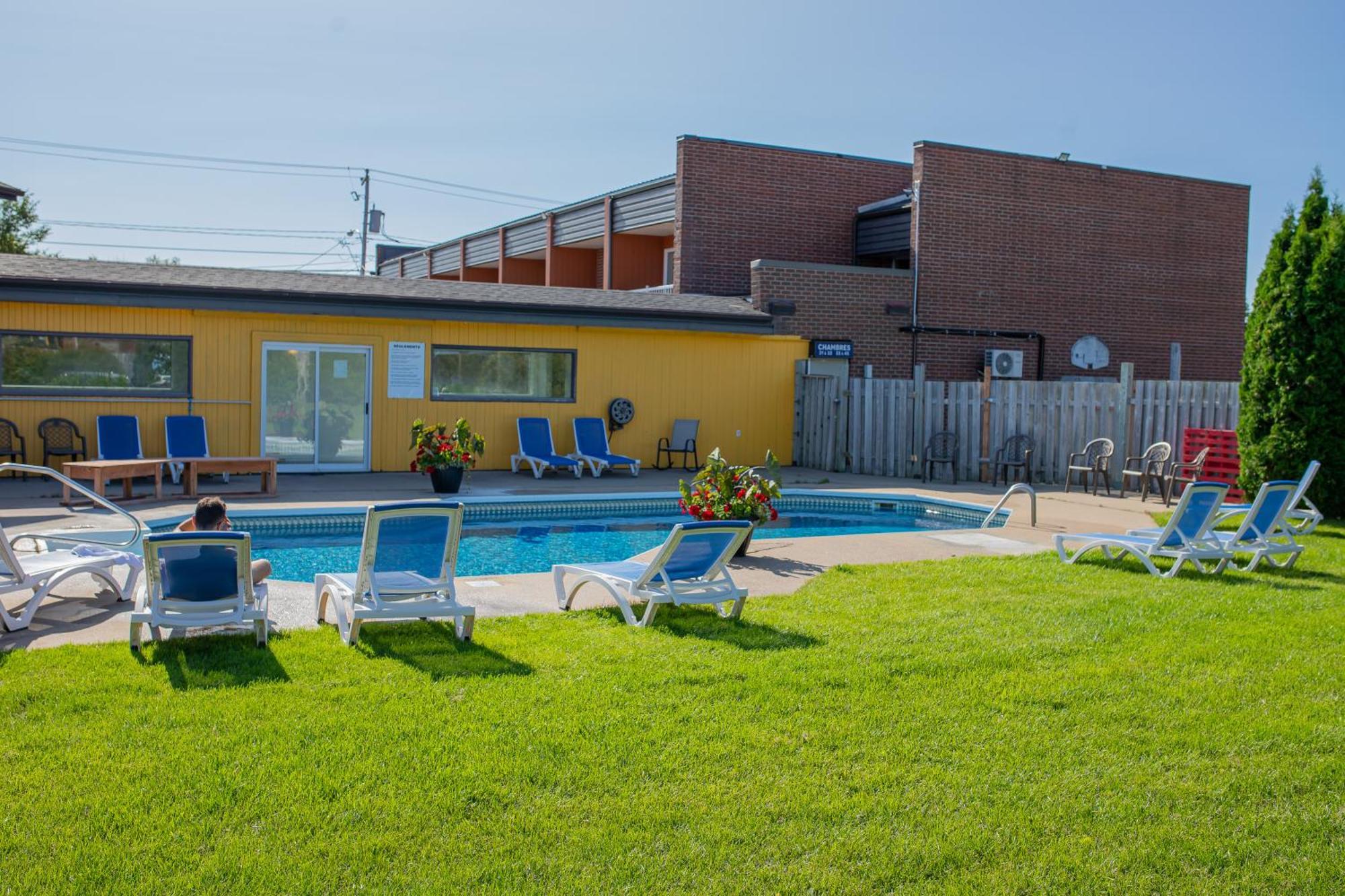 Complexe Hotelier Escoumins Les Escoumins Exteriér fotografie